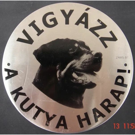 Kutya Harap Tábla Kerek Fém (többféle)